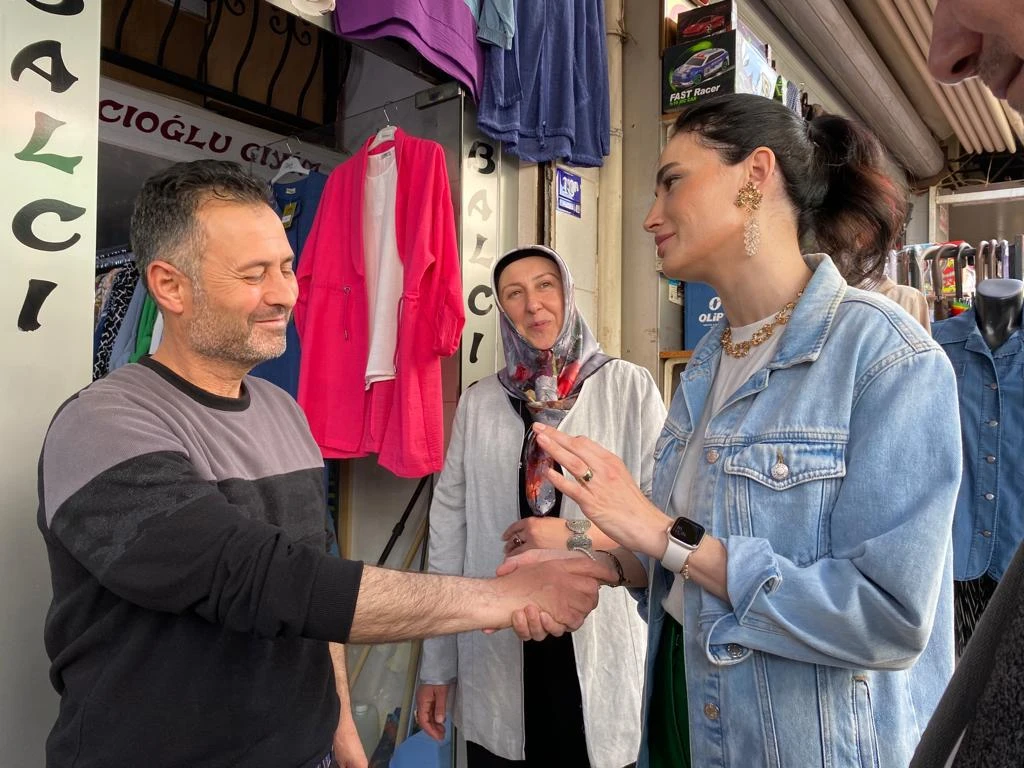 Milletvekili Adayı Sarıbaş, Ziraat Odası ile esnafları ziyaret etti