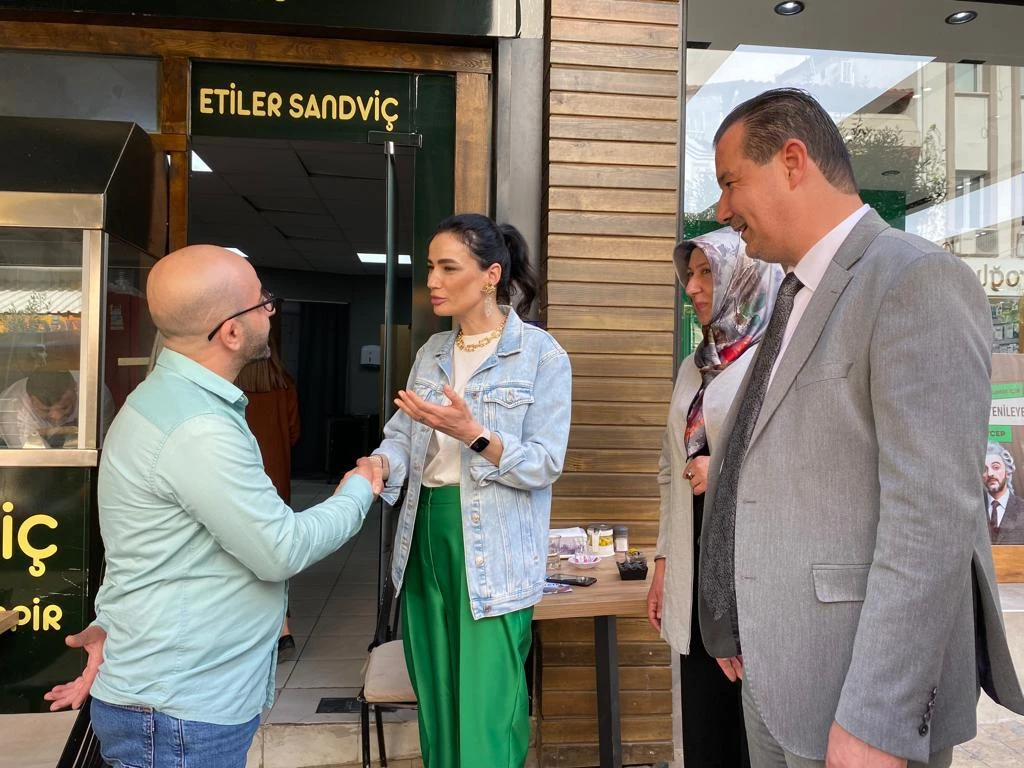 Milletvekili Adayı Sarıbaş, Ziraat Odası ile esnafları ziyaret etti