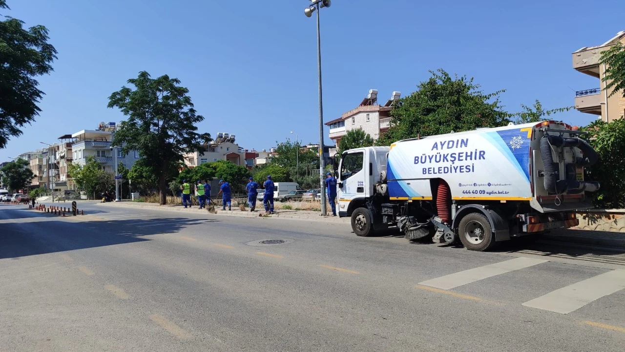 BAŞKAN ÇERÇİOĞLU'NUN ÇALIŞMALARI İLE KUŞADASI VE DİDİM PIRIL PIRIL OLUYOR