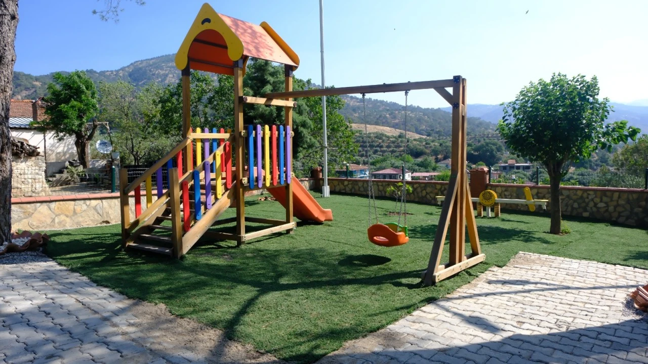 KUYUCAK’TA 2 MESİRE ALANINDA ÇALIŞMALAR DEVAM EDİYOR