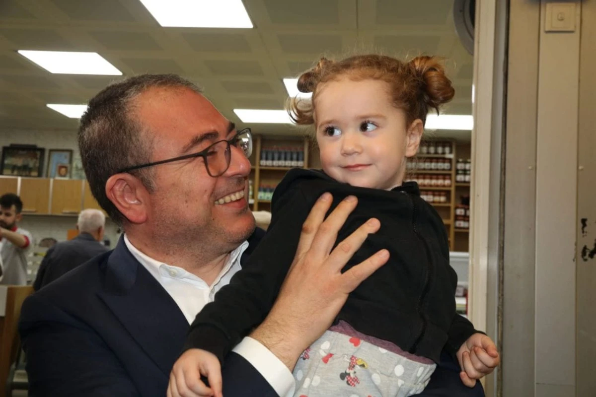 AYDIN HALKI KARAKOZ'U BAĞRINA BASTI