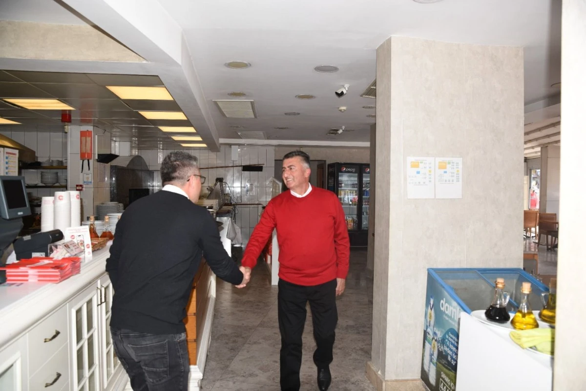 Ahmet Ertürk Kuşadası esnafını ziyaret etti