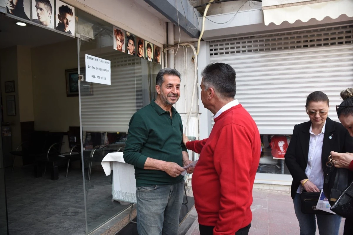 Ahmet Ertürk Kuşadası esnafını ziyaret etti