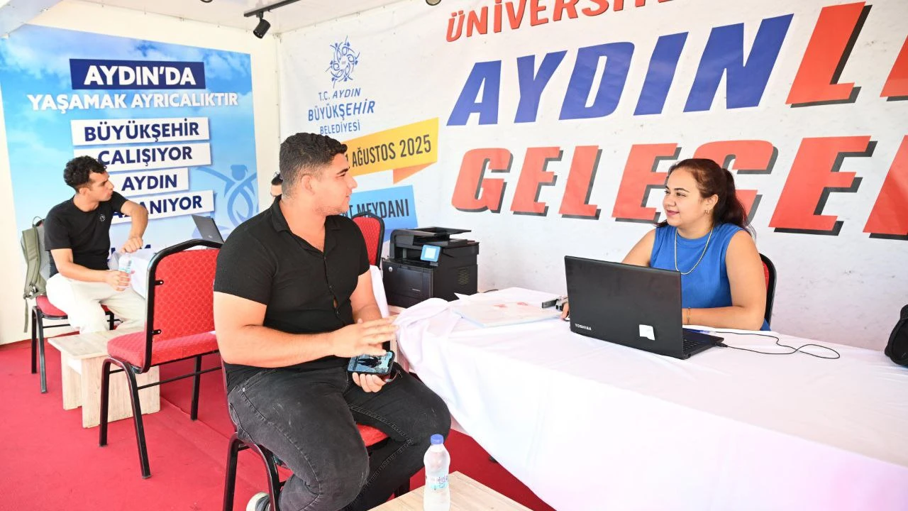 BAŞKAN ÇERÇİOĞLU’NDAN GENÇLERE YKS DESTEĞİ: TERCİH TIRI ÜNİVERSİTE ADAYLARININ HİZMETİNDE