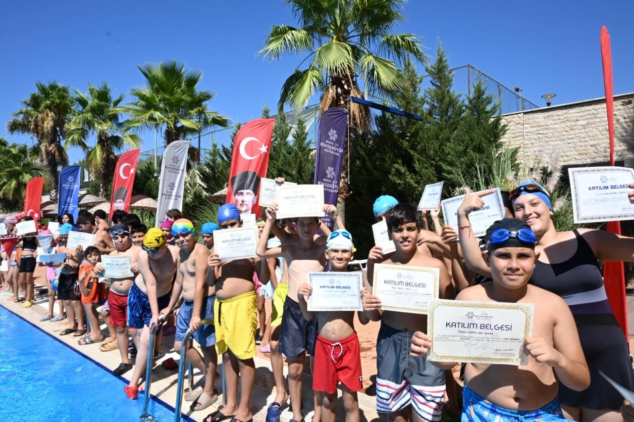BAŞKAN ÇERÇİOĞLU’NUN ÖNCÜLÜĞÜNDE AYDINLI ÇOCUKLAR GELECEĞE KULAÇ ATIYOR