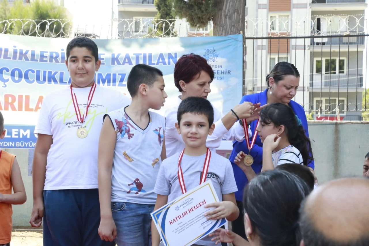 BAŞKAN ÇERÇİOĞLU’NDAN OTİZMLİ ÇOCUKLARA ANLAMLI DESTEK