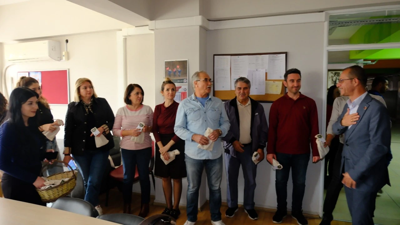BAŞKAN DOĞANCA'DAN ÖĞRETMENLER GÜNÜ ZİYARETİ