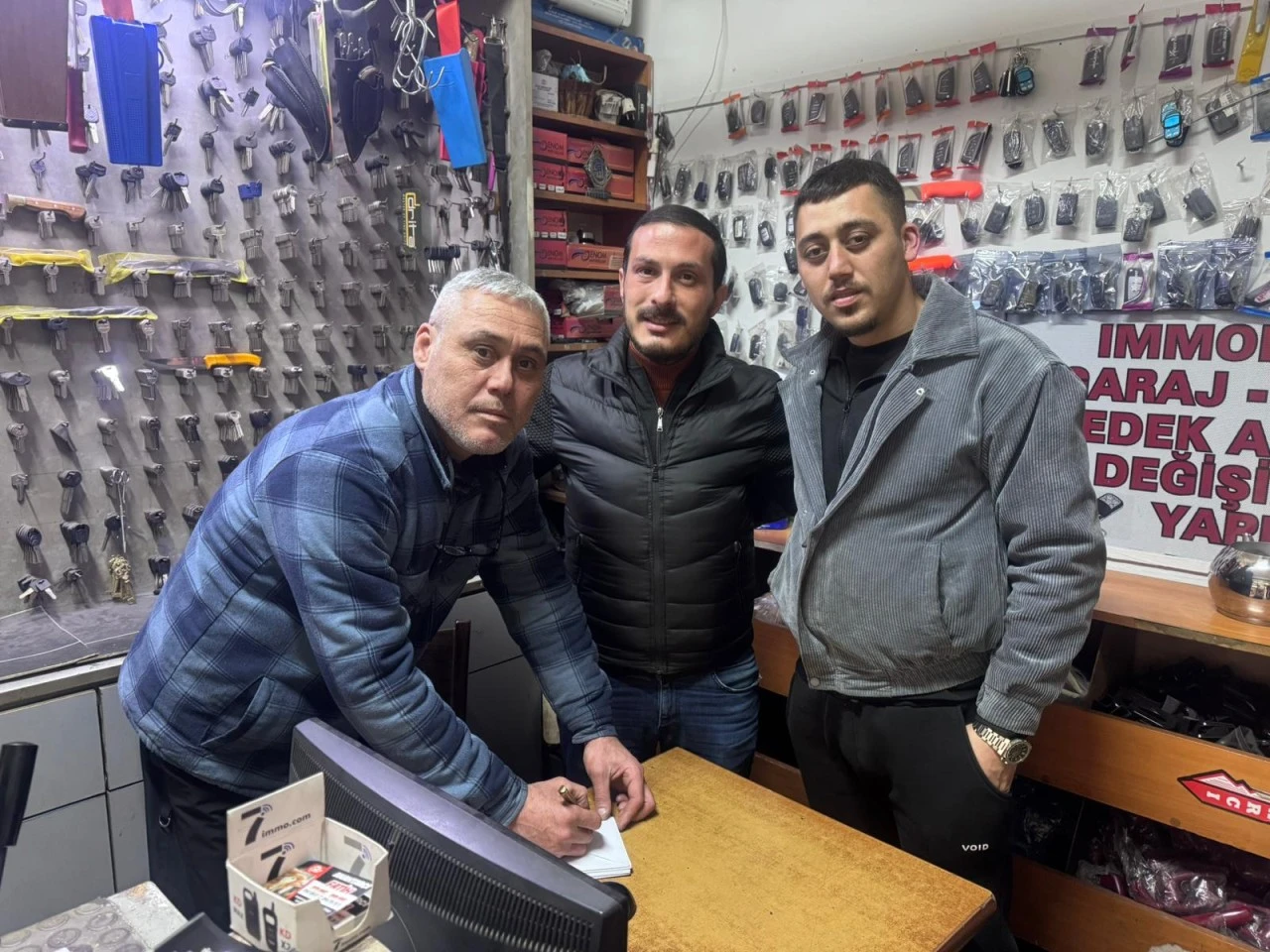 ANAHTAR PARTİ NAZİLLİ’DE GÜÇLENİYOR 1 AYDA 98 YENİ ÜYE KAYDI