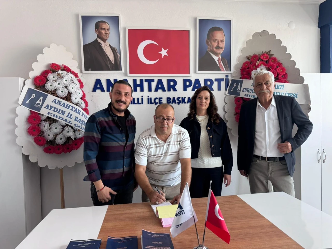 ANAHTAR PARTİ NAZİLLİ’DE GÜÇLENİYOR 1 AYDA 98 YENİ ÜYE KAYDI