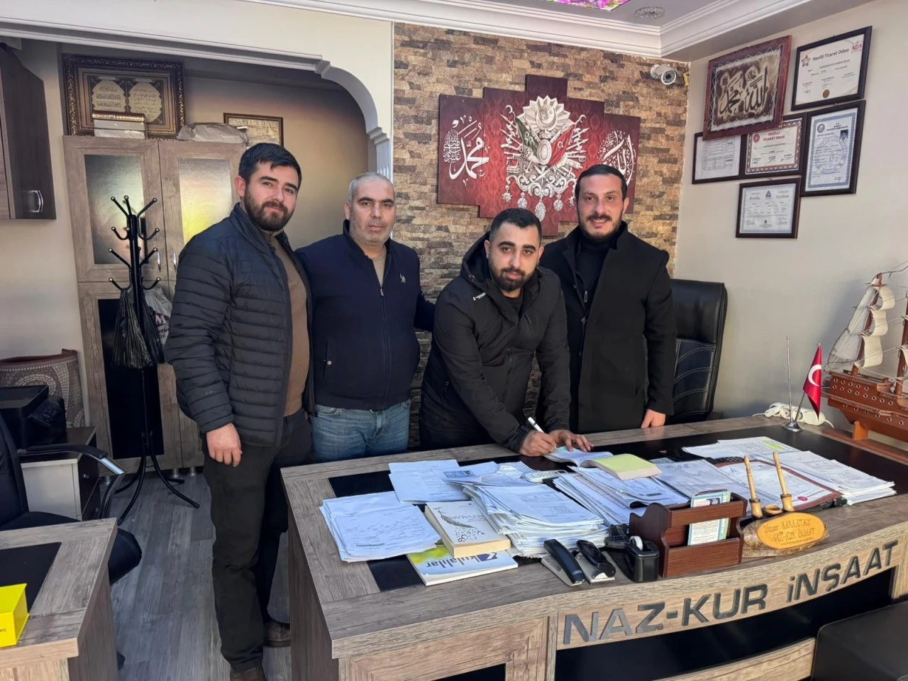ANAHTAR PARTİ NAZİLLİ’DE GÜÇLENİYOR 1 AYDA 98 YENİ ÜYE KAYDI