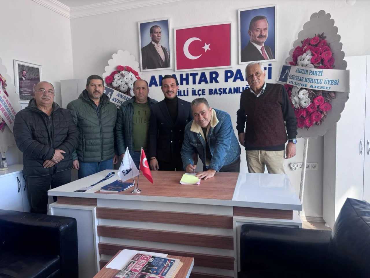 ANAHTAR PARTİ NAZİLLİ’DE GÜÇLENİYOR 1 AYDA 98 YENİ ÜYE KAYDI