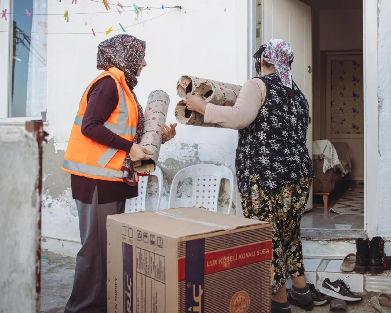 KIŞ KOŞULLARI SOSYAL BELEDİYECİLİK İLE HAFİFLETİLİYOR