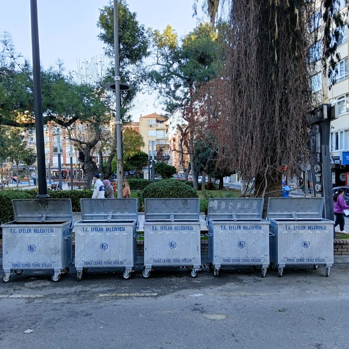 EFELER’DE TEMİZLİK HİZMETLERİ GÜÇLENİYOR