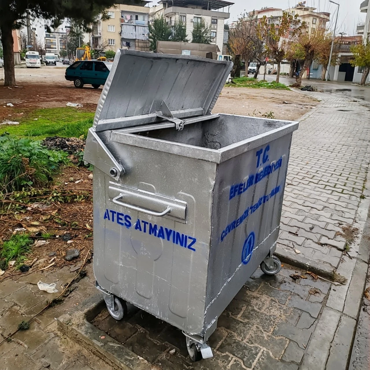EFELER’DE TEMİZLİK HİZMETLERİ GÜÇLENİYOR