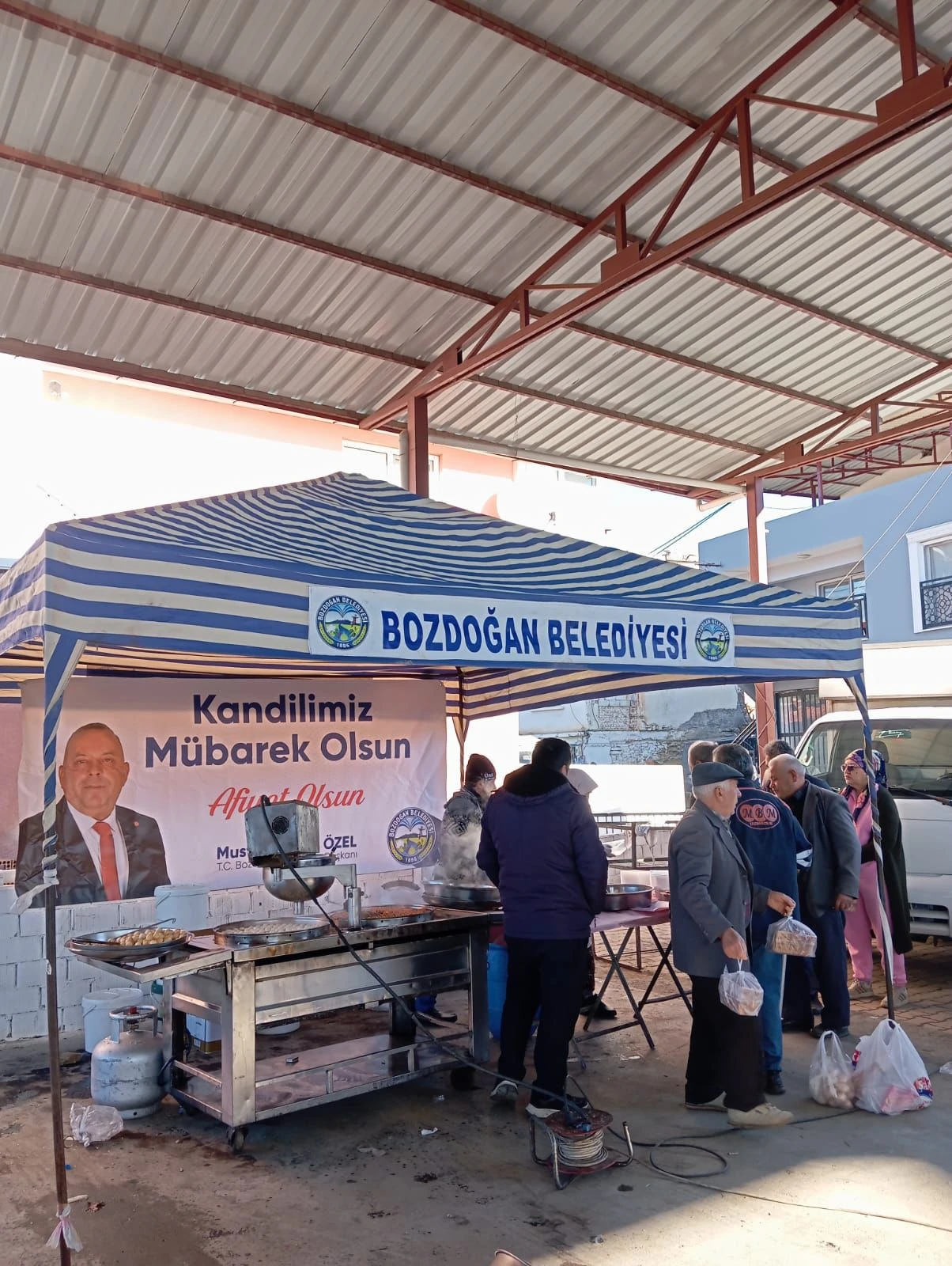 Bozdoğan Belediyesi’nden Vatandaşa Lokma İkramı