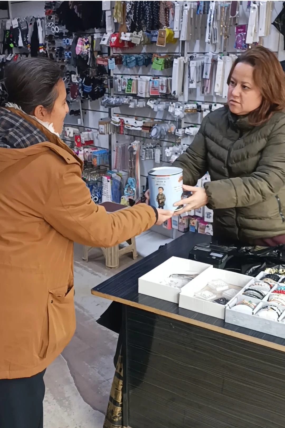 Aydın'da hava astsubayının oğlu yaşam mücadelesi veriyor: Fedakar babaanneden torunu için yardım çağrısı