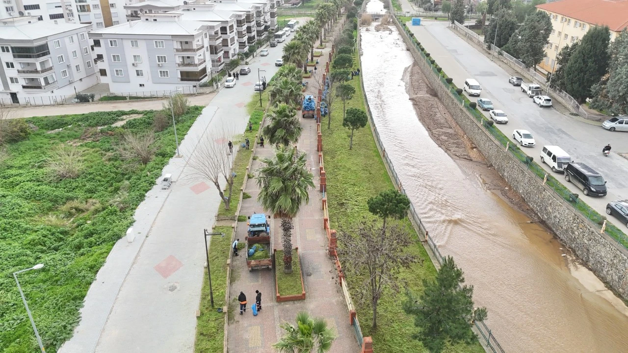 Nazilli Belediyesi yürüyüş yollarını bakıma aldı