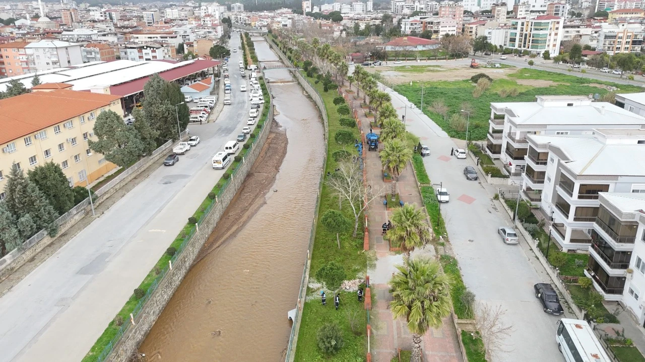 Nazilli Belediyesi yürüyüş yollarını bakıma aldı