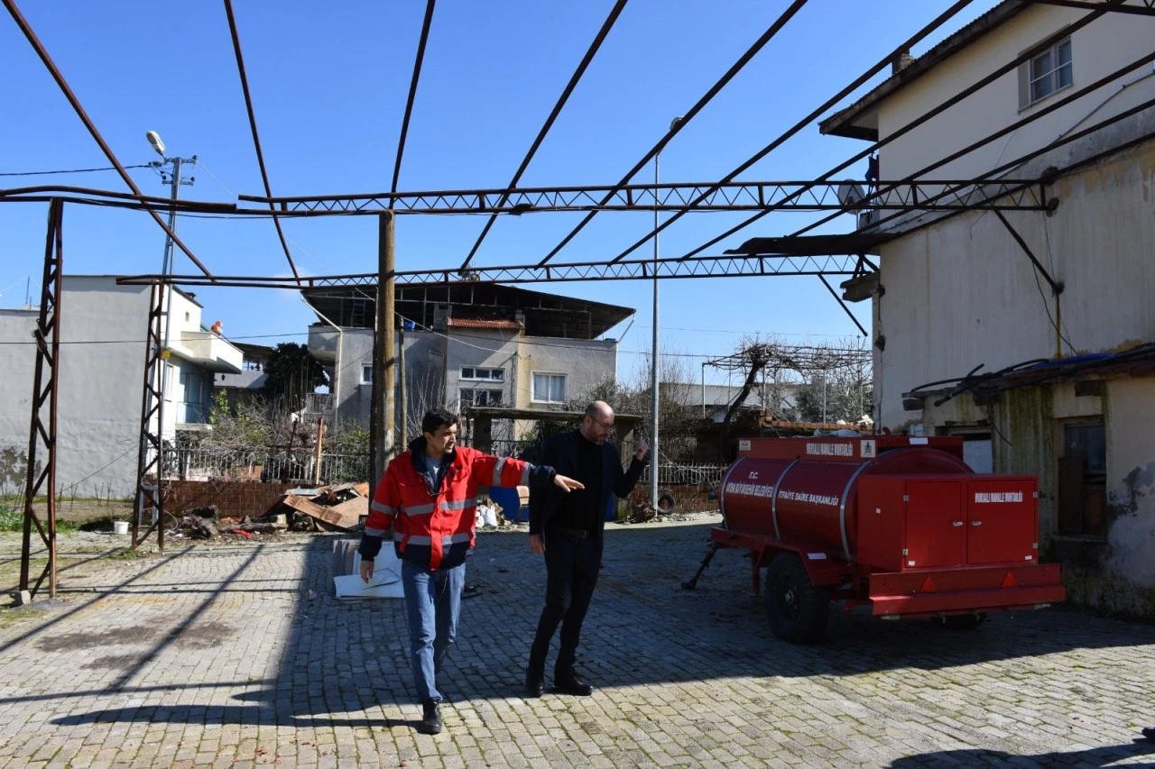 BAŞKAN ZENCİRCİ’DEN DÜĞÜN SALONU HAMLESİ 3 MAHALLE EŞ ZAMANLI ÇALIŞMAYLA DÜĞÜN SALONUNA KAVUŞUYOR