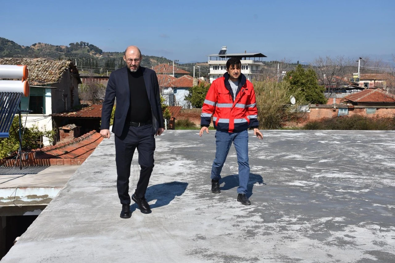 BAŞKAN ZENCİRCİ’DEN DÜĞÜN SALONU HAMLESİ 3 MAHALLE EŞ ZAMANLI ÇALIŞMAYLA DÜĞÜN SALONUNA KAVUŞUYOR