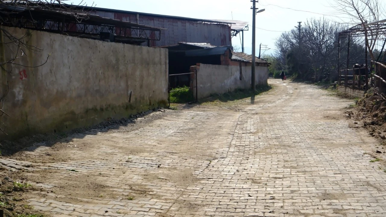 Kuyucak Belediyesi’nden Üreticiye Destek