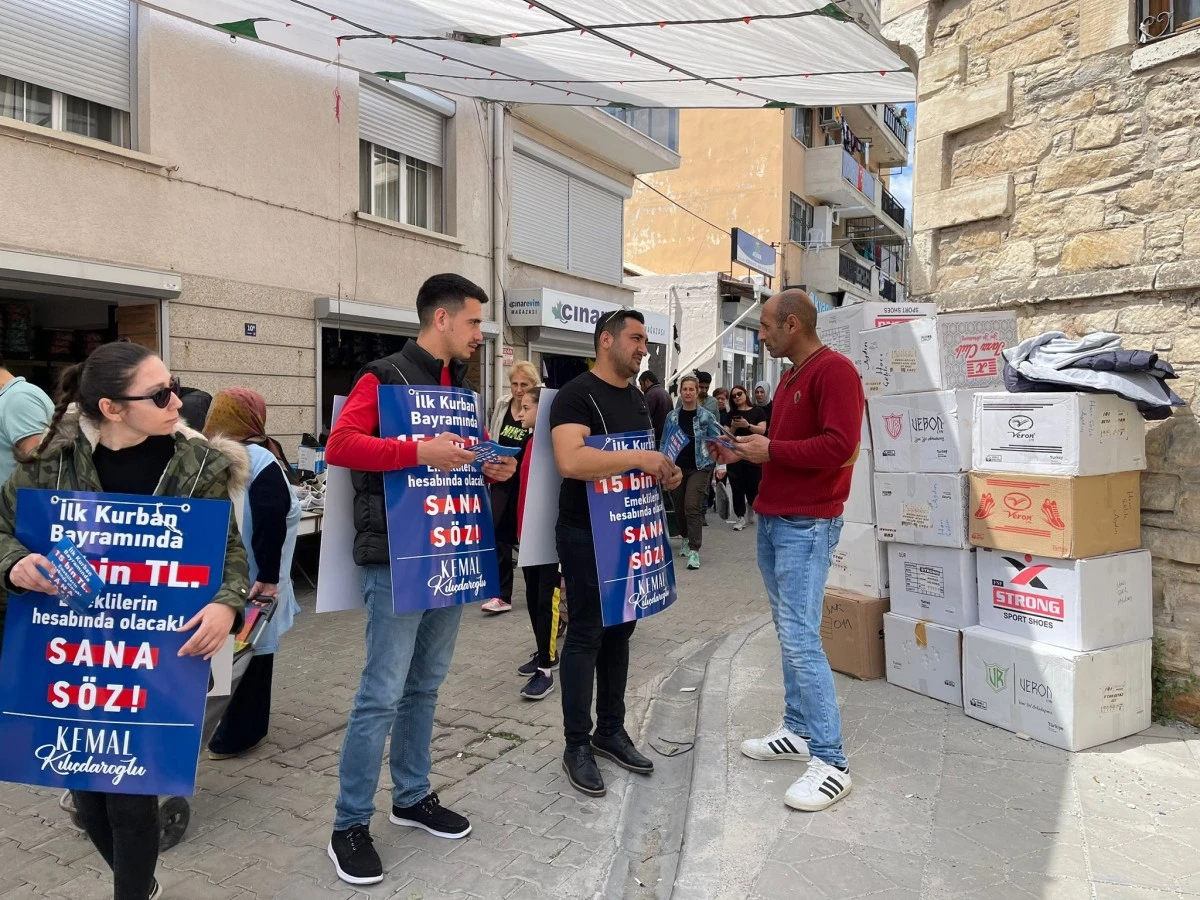 CHP SÖKE GENÇLİK KOLLARI; ”BİR OY GENÇLERİN DEMOKRAT AMCASI KILIÇDAROĞLU’NA, BİR OY CHP’YE”