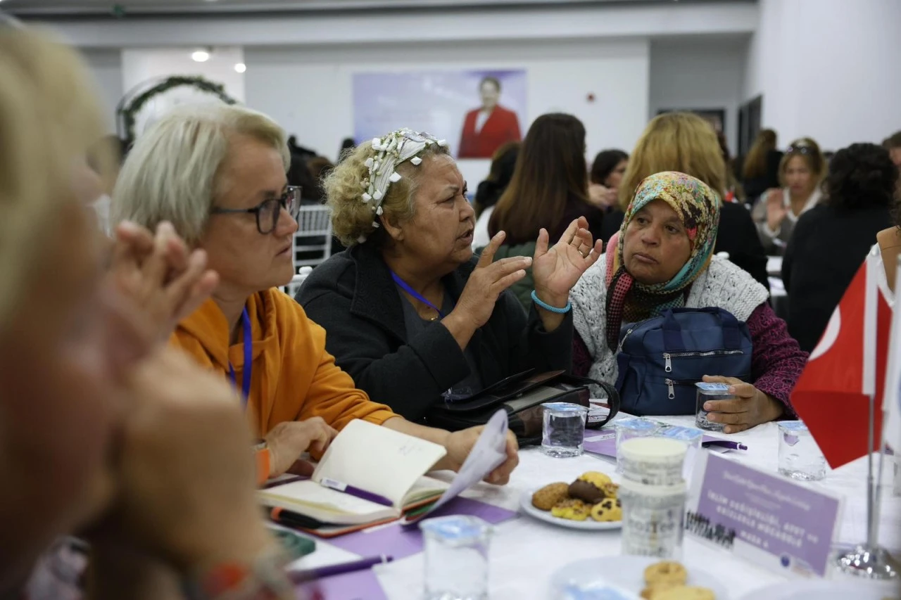 BAŞKAN HATİCE GENÇAY: EŞİTLİK TEMENNİ DEĞİL, YÖNETİM İLKEMİZDİR