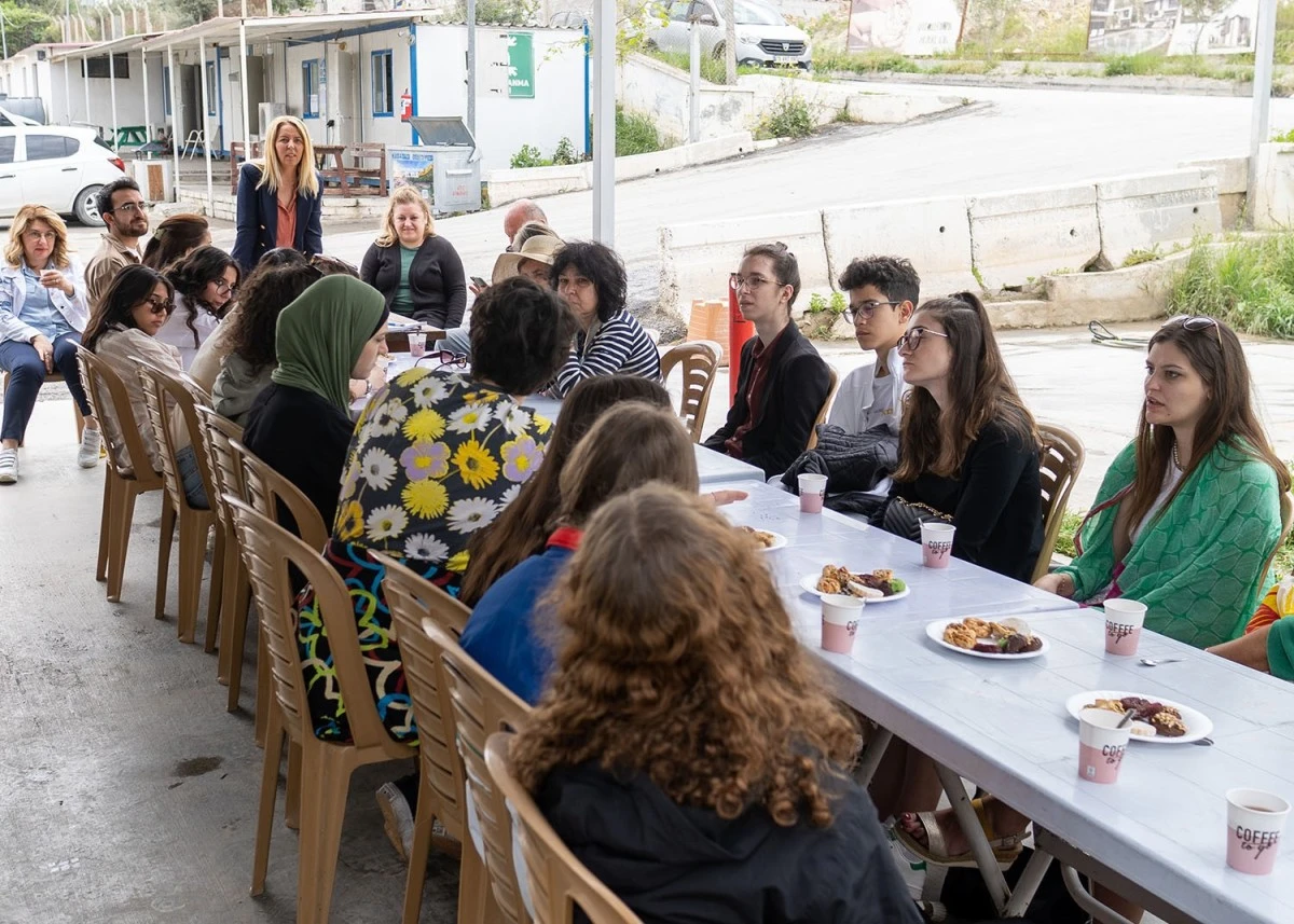 Kuşadası Belediyesi Temizlik İşleri Müdürlüğü, Erasmus öğrencilerini ağırladı