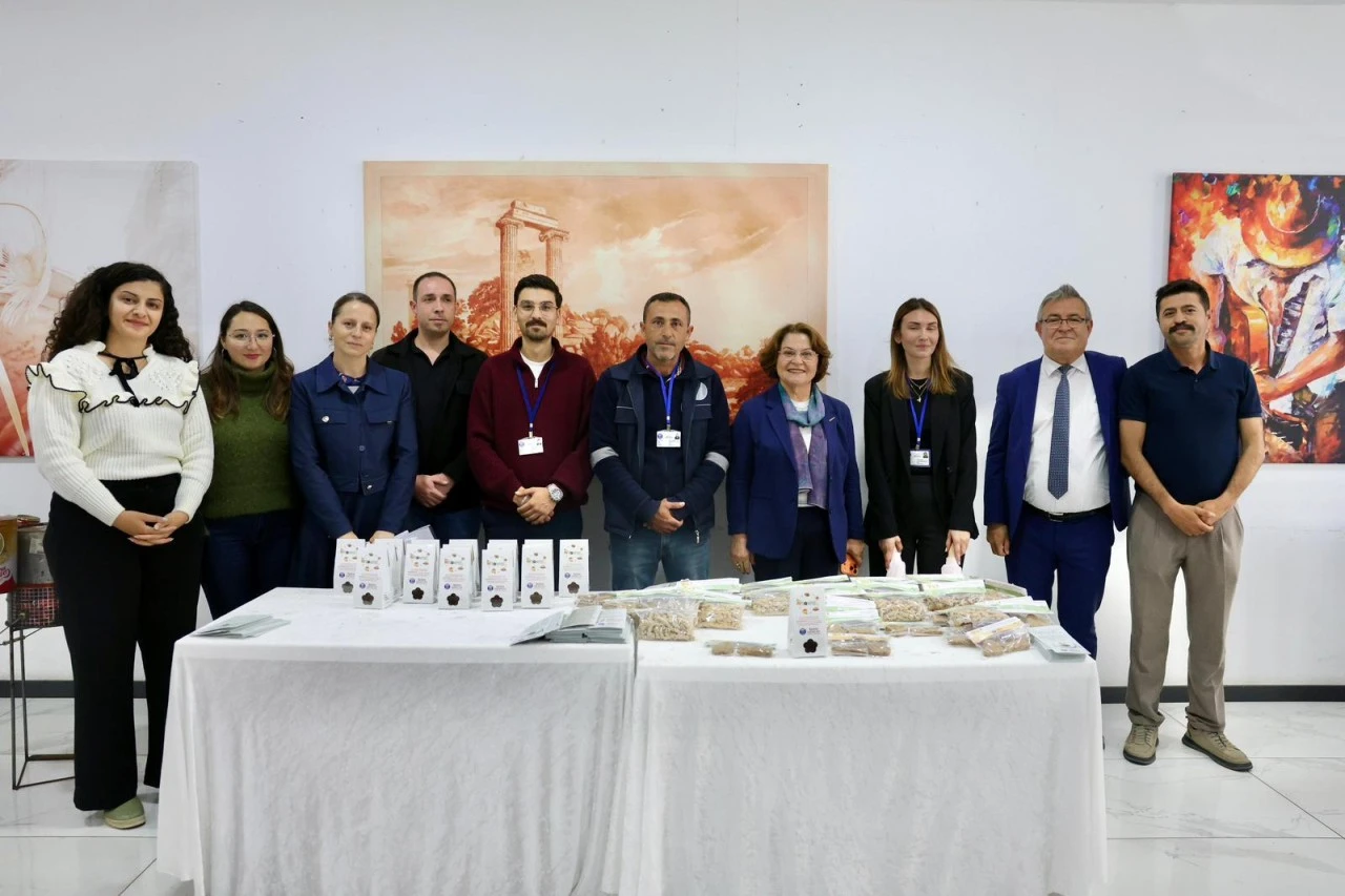 KONUSUNDA UZMAN KONUŞMACI KONUKLARIN YER ALDIĞI PANELE DİDİMLİLER YOĞUN İLGİ GÖSTERDİ 
