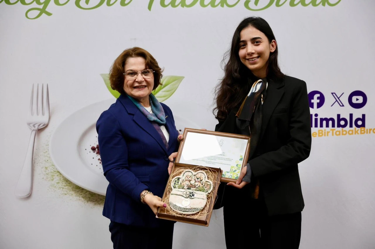 KONUSUNDA UZMAN KONUŞMACI KONUKLARIN YER ALDIĞI PANELE DİDİMLİLER YOĞUN İLGİ GÖSTERDİ 