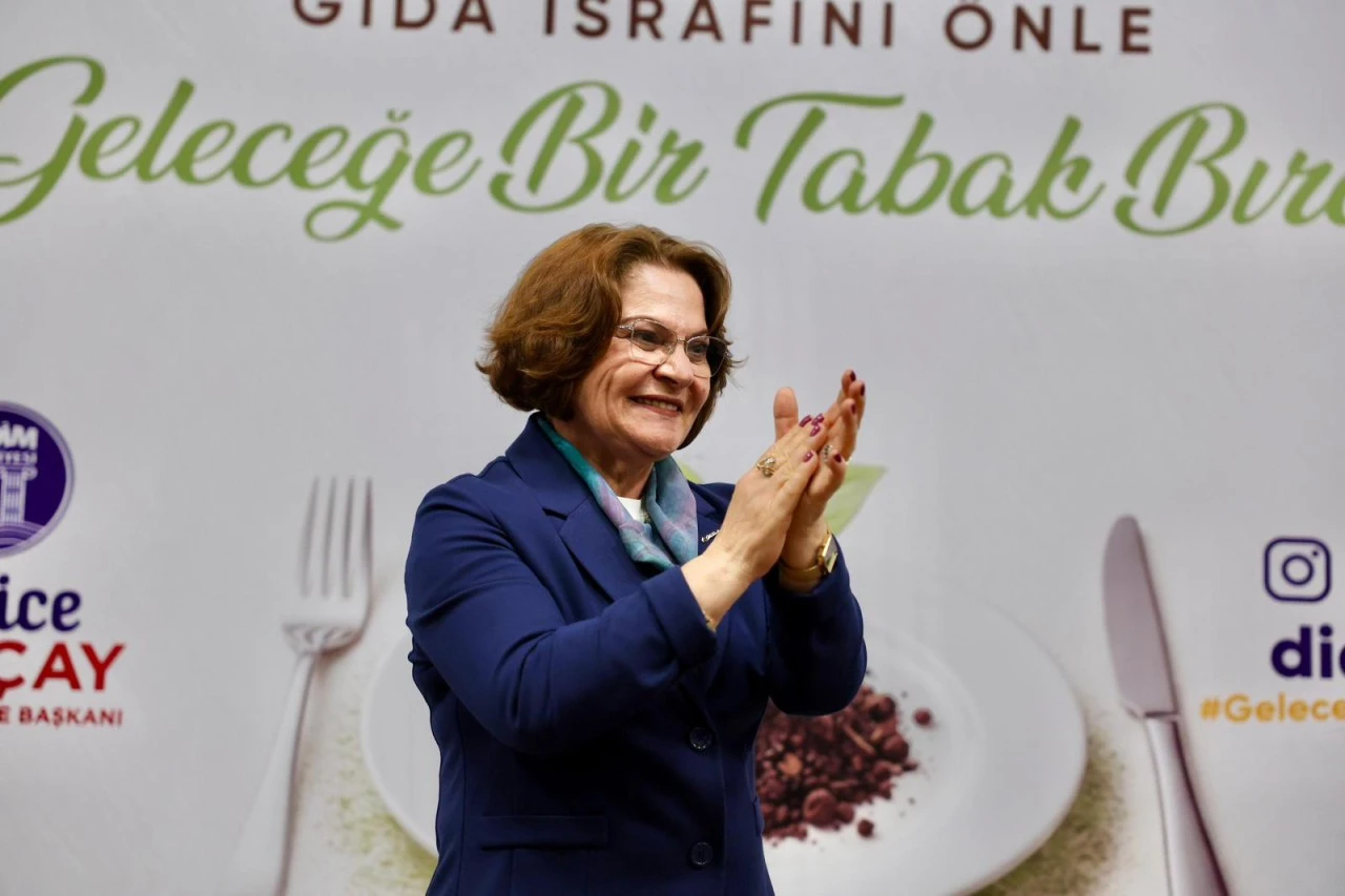 KONUSUNDA UZMAN KONUŞMACI KONUKLARIN YER ALDIĞI PANELE DİDİMLİLER YOĞUN İLGİ GÖSTERDİ 