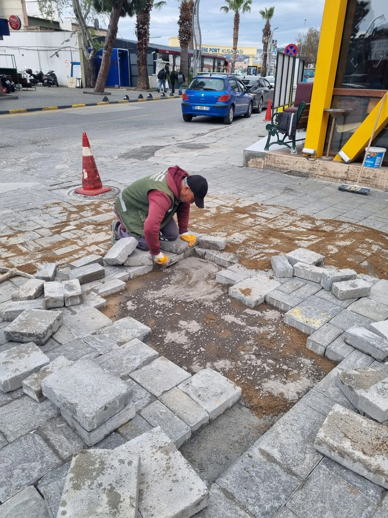 KUŞADASI’NIN HER MAHALLESİNDE KESİNTİSİZ HİZMET VAR