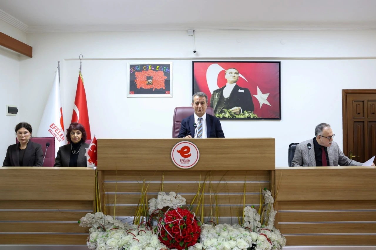 EFELER BELEDİYESİ'NİN 2025 YILI FAALİYET RAPORU OY BİRLİĞİYLE ONAYLANDI