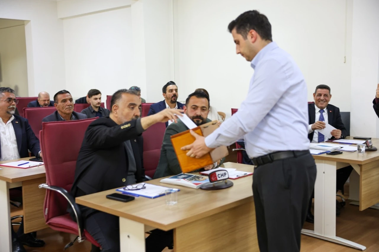 EFELER BELEDİYESİ'NİN 2025 YILI FAALİYET RAPORU OY BİRLİĞİYLE ONAYLANDI