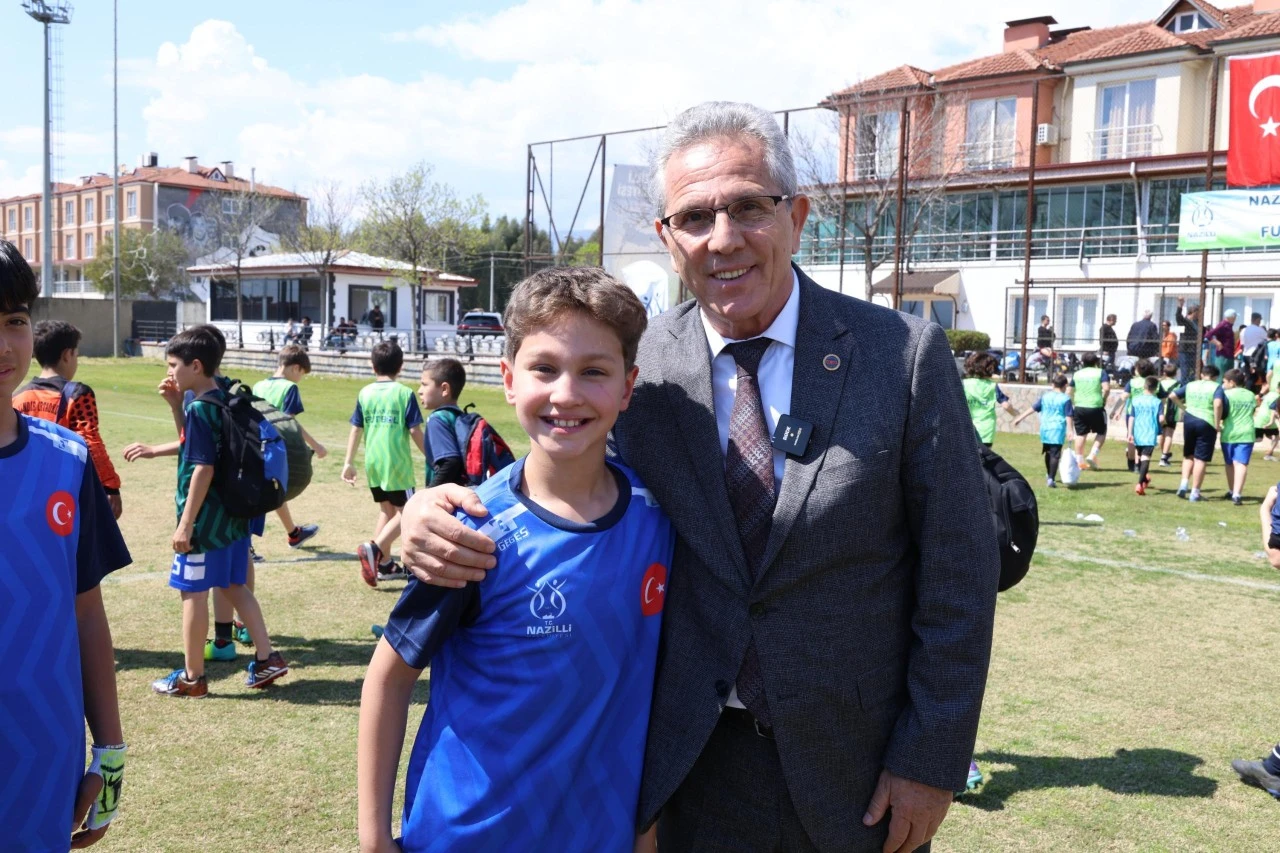Nazilli’de 23 Nisan coşkusu futbol turnuvasıyla başladı