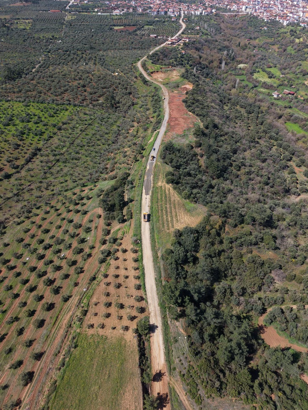 KARACASU BELEDİYESİ,DANDALAZ YOLU’NDA ÇALIŞMALARI SÜRDÜYOR