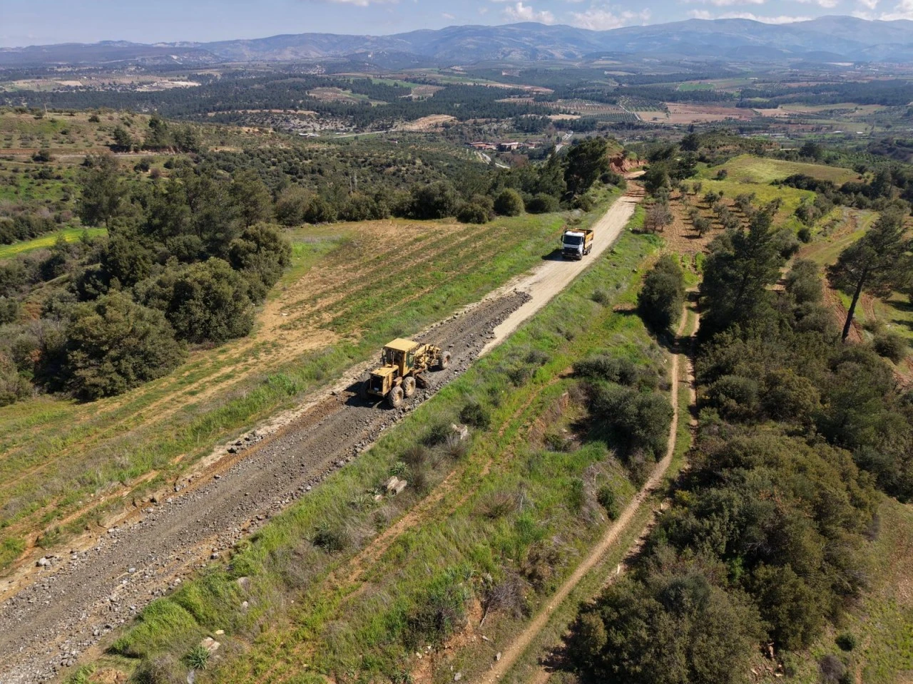 KARACASU BELEDİYESİ,DANDALAZ YOLU’NDA ÇALIŞMALARI SÜRDÜYOR