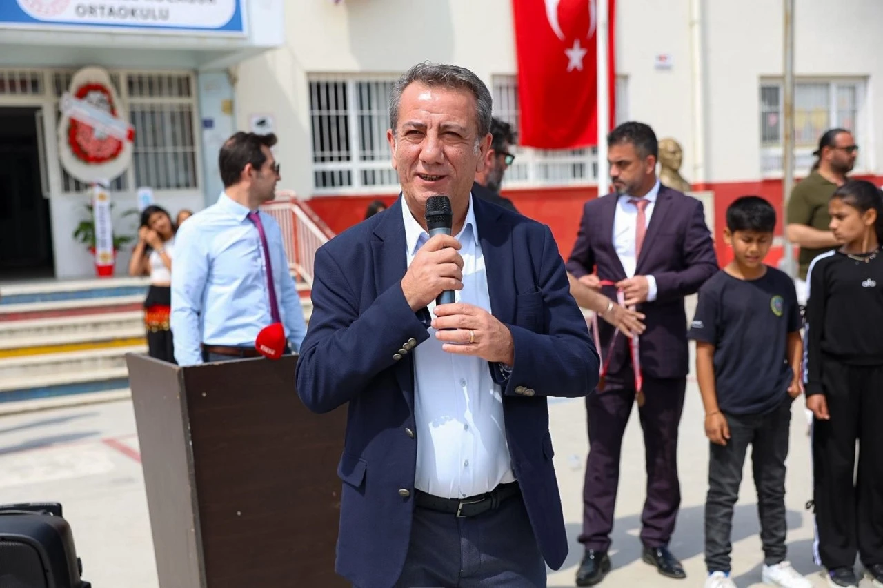 BAŞKAN ANIL YETİŞKİN DÜNYA ROMANLAR GÜNÜ ETKİNLİĞİNE KATILDI