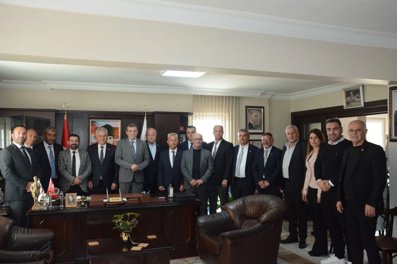 Kuşadası’nda Künkcü rüzgarı: Destek çığ gibi büyüyor 