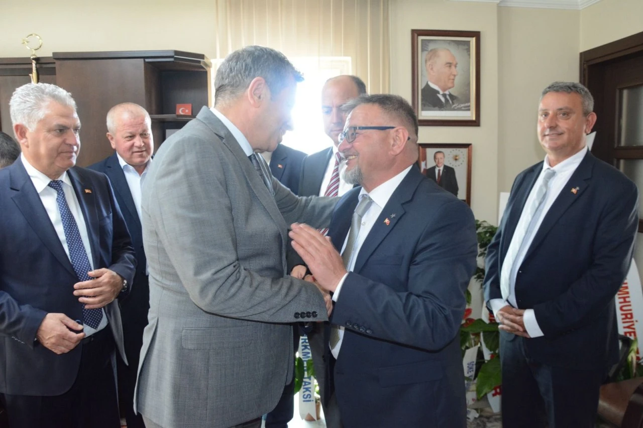 Kuşadası’nda Künkcü rüzgarı: Destek çığ gibi büyüyor 