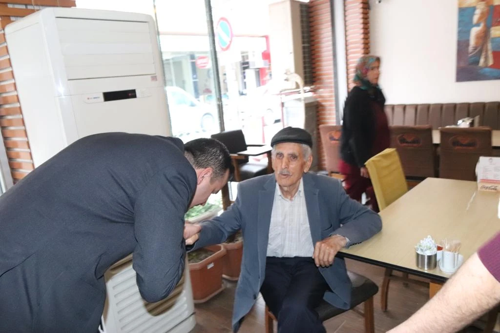 MHP’li Pehlivan, Yenipazar’da vatandaşın gönlünü kazandı