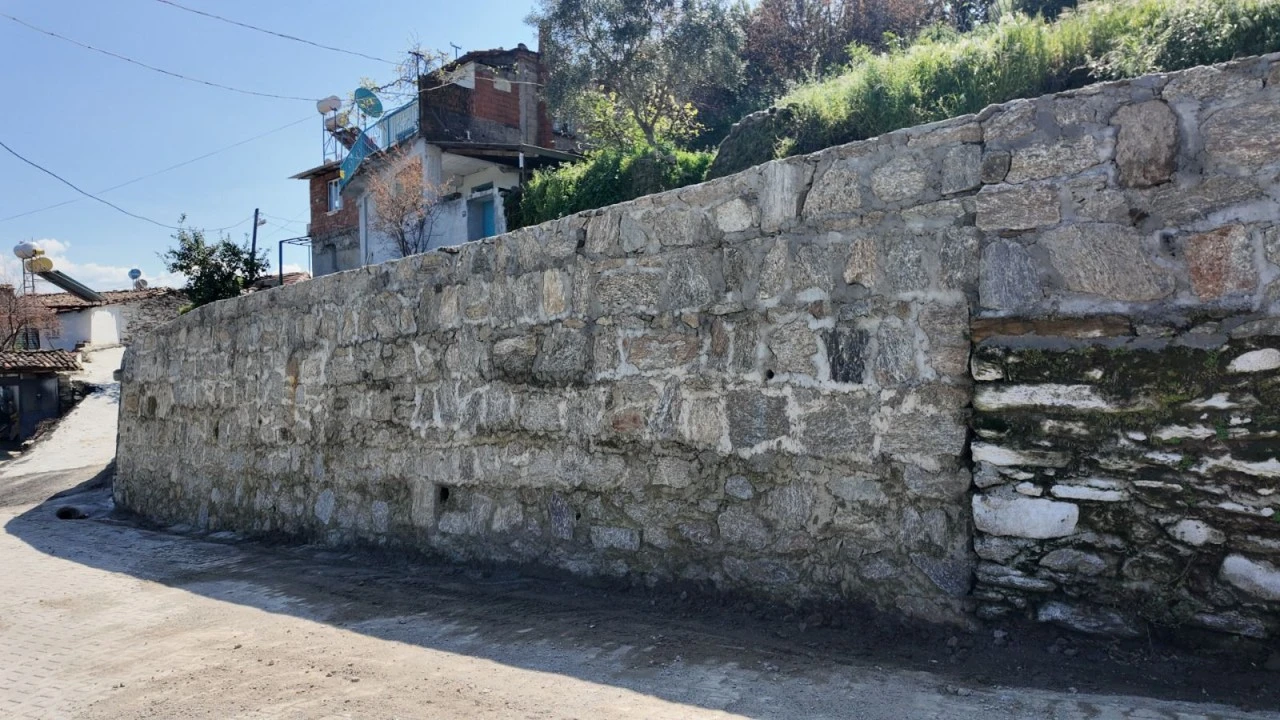Kakkalan Mahallesi’nde Yollar Baştan Sona Yenilendi
