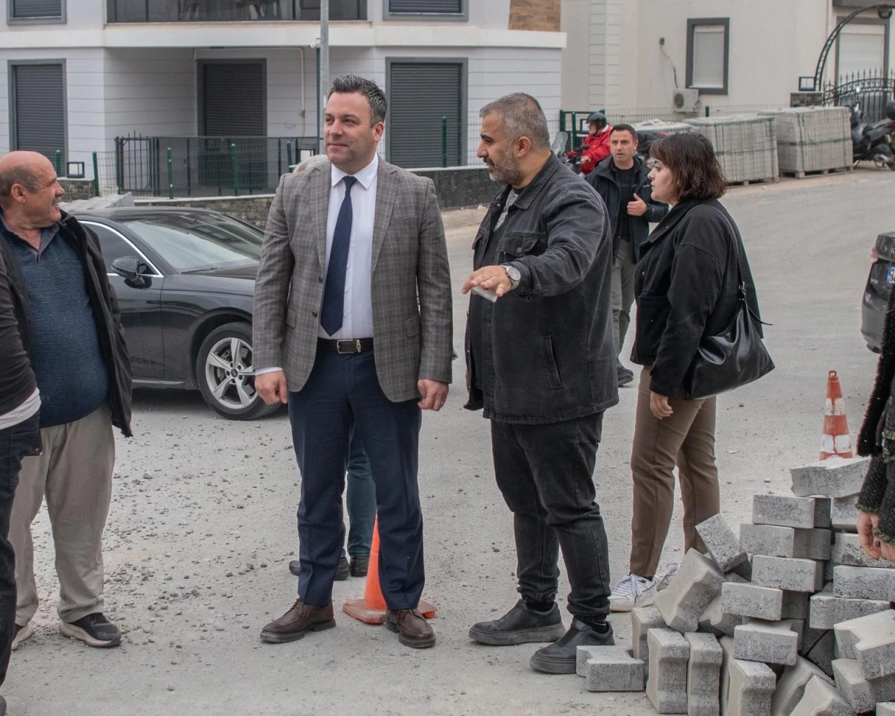 DEĞİRMENDERE’DE YOL ÇALIŞMALARI YERİNDE İNCELENDİ