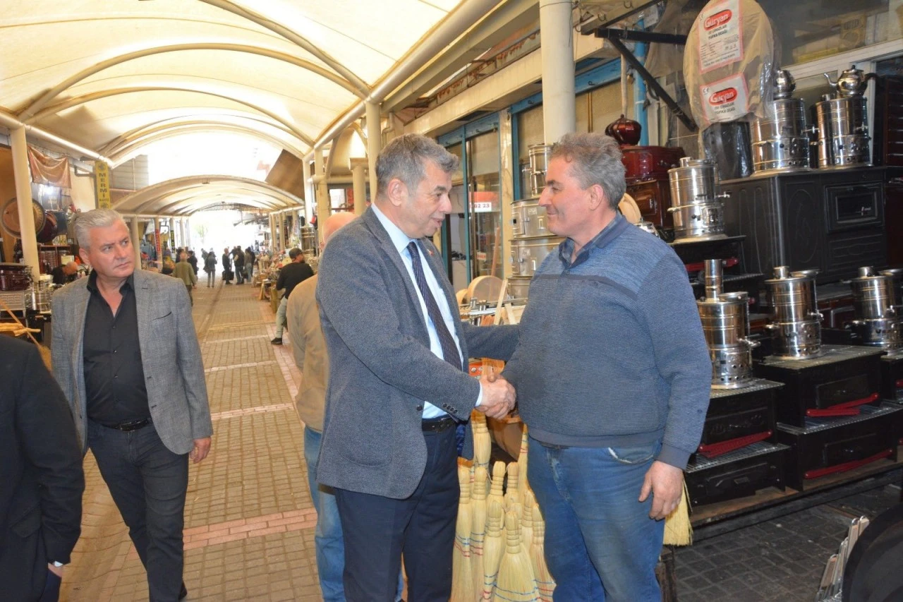 KÜNKÇÜ, ESNAFIN NABZINI ÇARŞIDA TUTTU