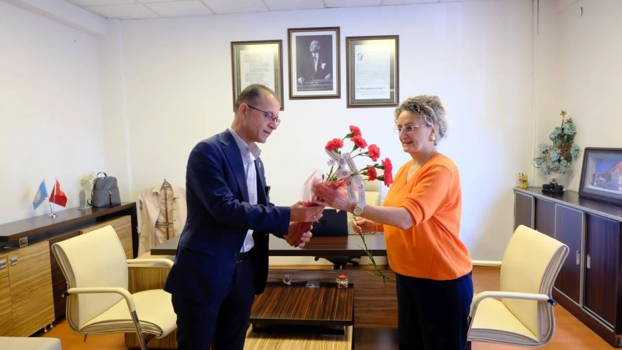 KUYUCAK’TA ÖĞRETMENLERE ANLAMLI ZİYARET
