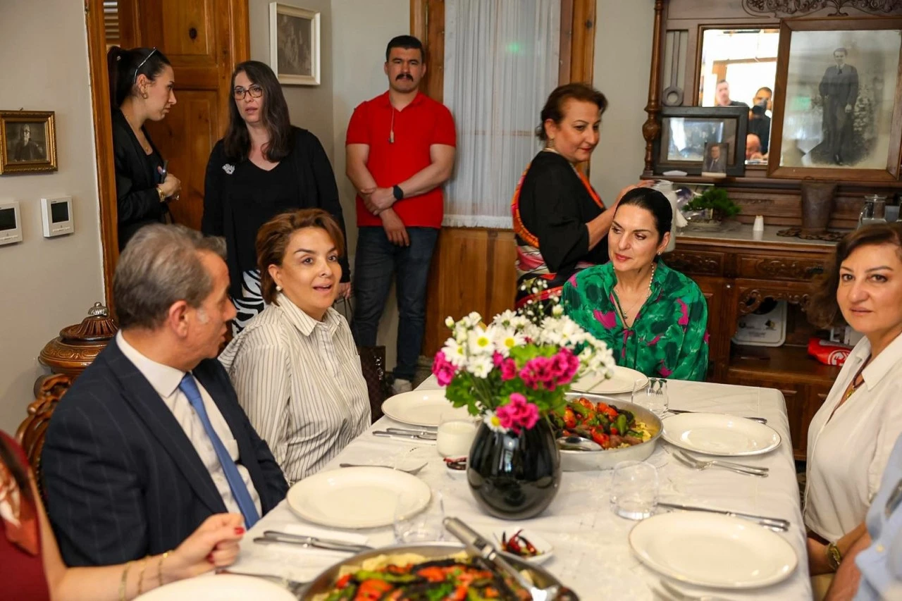 BAŞKAN ANIL YETİŞKİN İLE KOSTA RİKA FİRST LADY’SİNDEN TARİHİ BULUŞMA