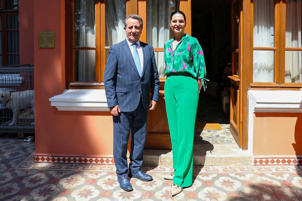 BAŞKAN ANIL YETİŞKİN İLE KOSTA RİKA FİRST LADY’SİNDEN TARİHİ BULUŞMA
