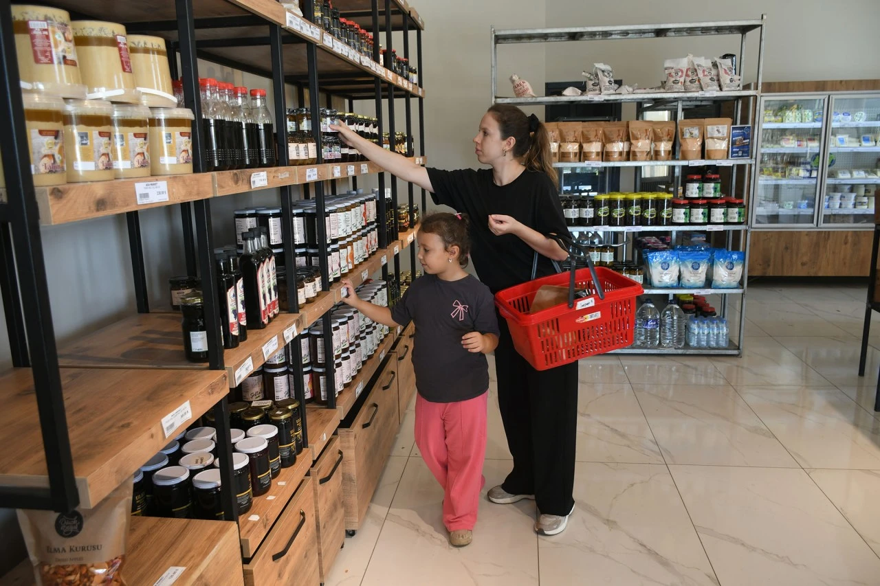 TARIMSAL ÜRETİME DESTEĞİN ÖRNEĞİ ‘HALK ADA MARKET’TE’ ÜRÜN YELPAZESİ GENİŞLEDİ