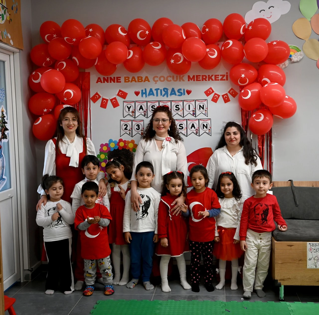 ANNE BABA ÇOCUK MERKEZİ’NDE 23 NİSAN COŞKUSU ERKEN YAŞANDI