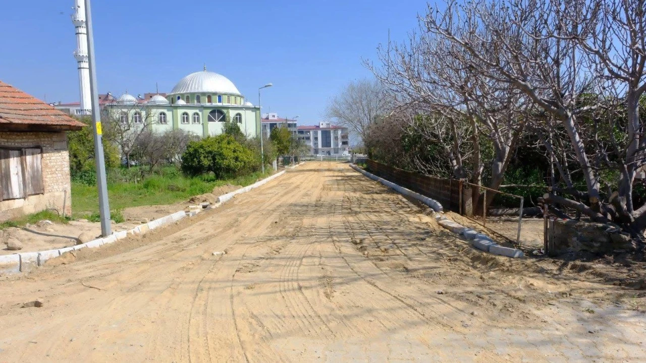 Kuyucak’ta Yeni Mahalle’ye kapsamlı üstyapı ve çevre düzenlemesi